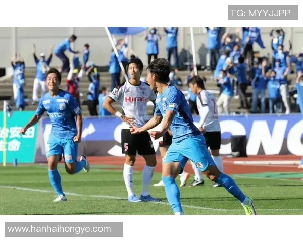 松本山雅迎战熊本深红激战在即双方球员全力以赴争夺胜利 松本山雅迎战熊本深红激战在即双方球员全力以赴争夺胜利